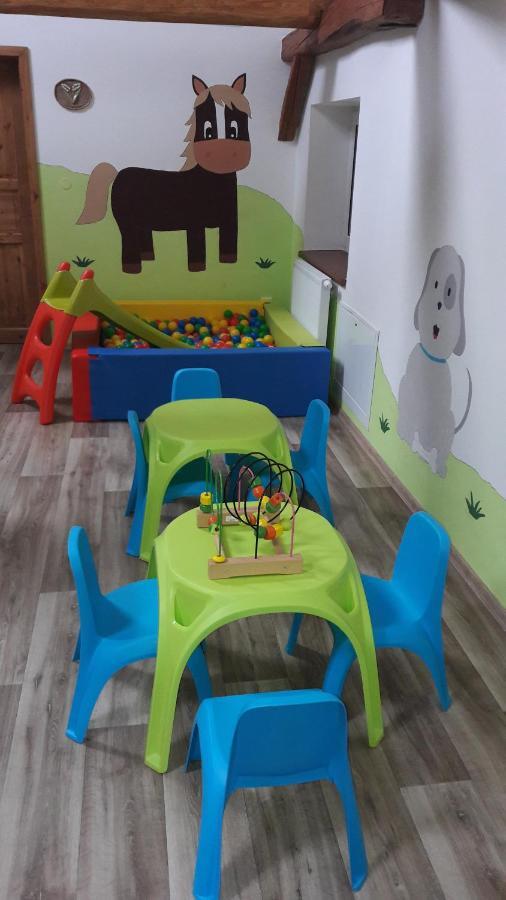 Penzion Konvalinka Jimramovske Pavlovice Bagian luar foto